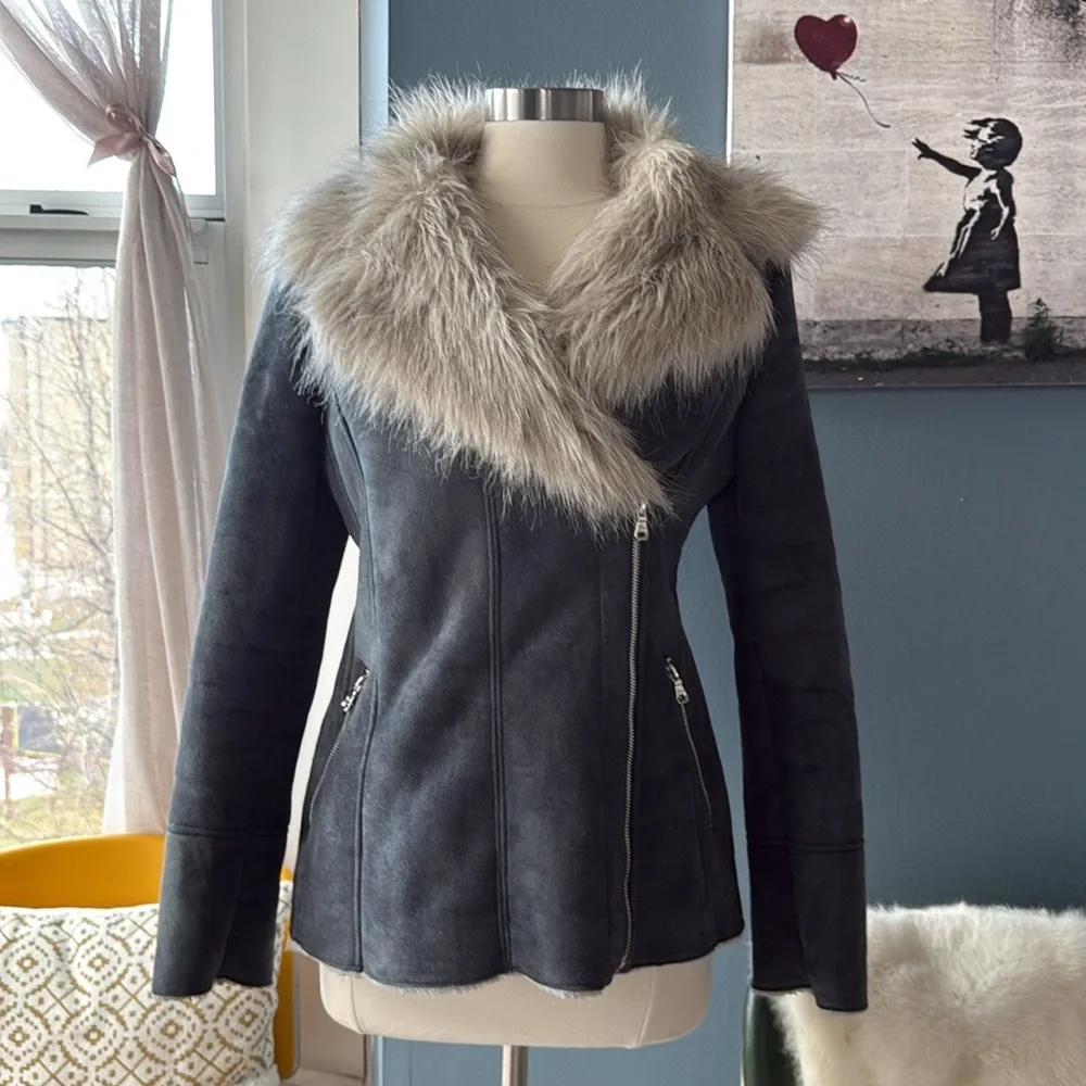 GUESS Women's Gray Faux Fur Collar Jacket | Size M - Picture 2 of 12